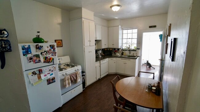 Photo - 228 NW 25th St