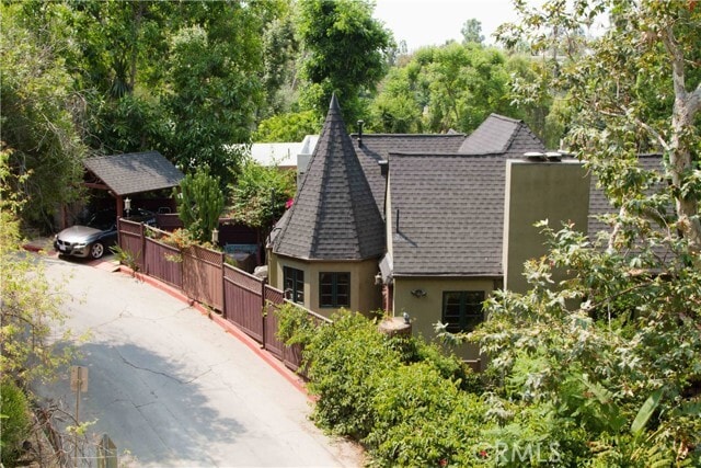 Photo - 2318 Holly Dr