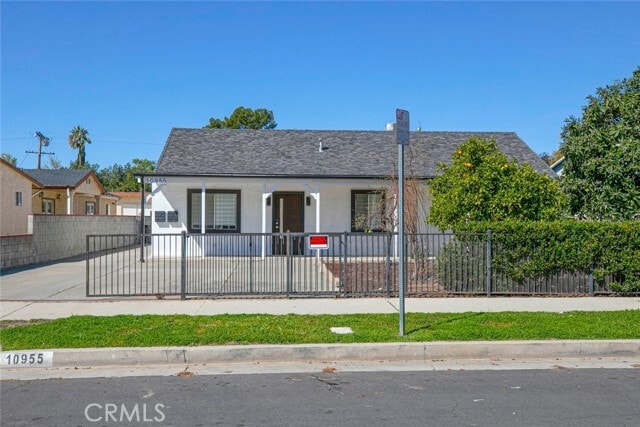 Building Photo - 10955 Burnet Ave Rental