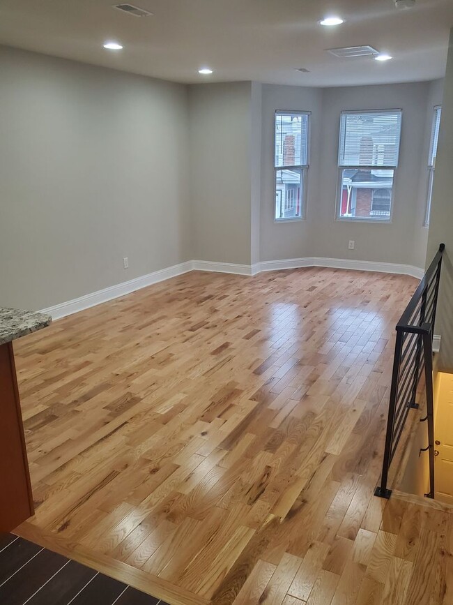 Photo - 6109 Spruce St Unidad 2F