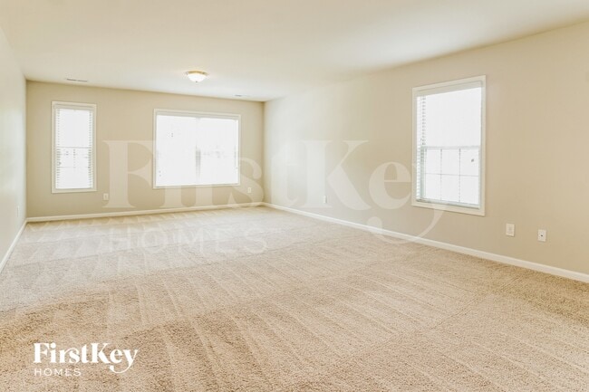 Photo - 307 Summerwalk Rd