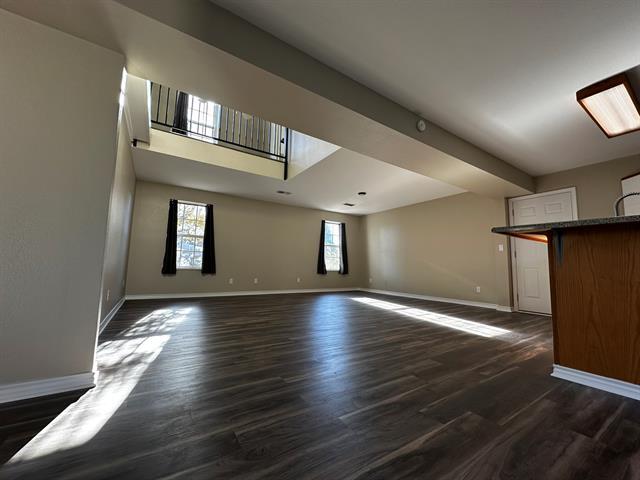 Photo - 302 Hill St