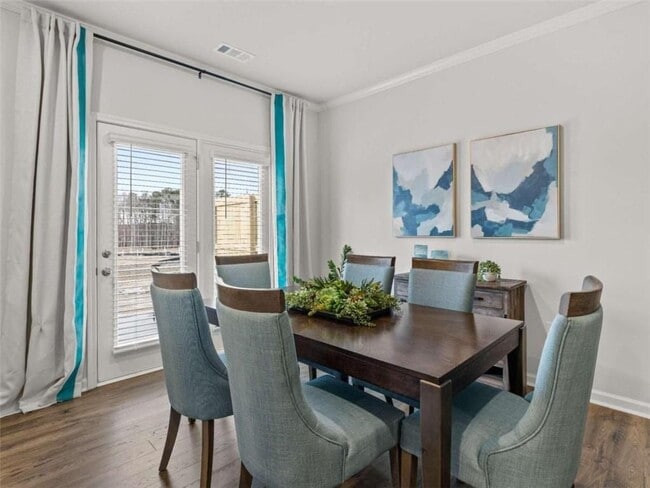 Photo - 2457 Bayberry St