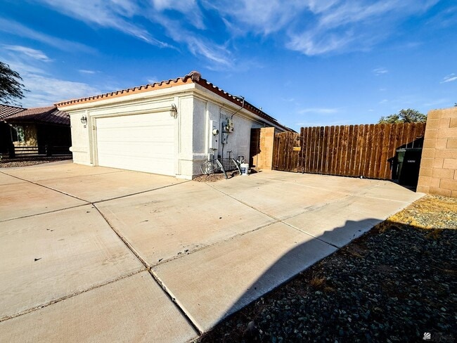 Photo - 2695 S Mimosa Ave