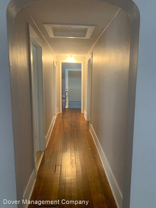 1 br, 1 bath House 215 1/2 Jackson Rental House Rental in Norfolk