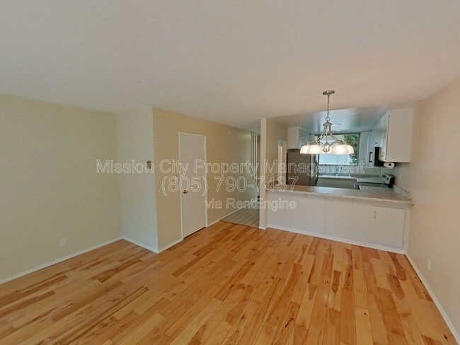 Photo - 5036 Birchwood Rd