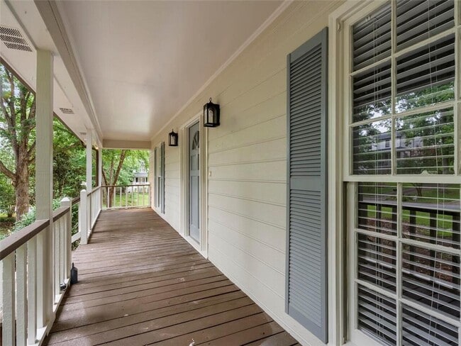 Photo - 2729 Hawk Trace NE