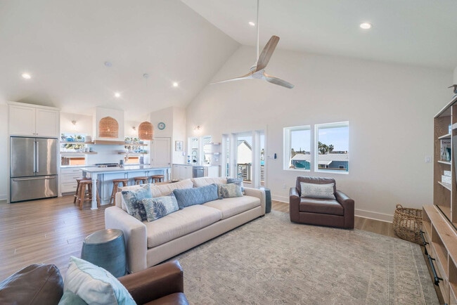 Photo - 119 6th St Unit ID1369222P