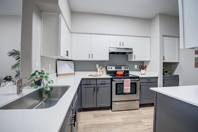 Gateway at Tempe - Lease by the bed
