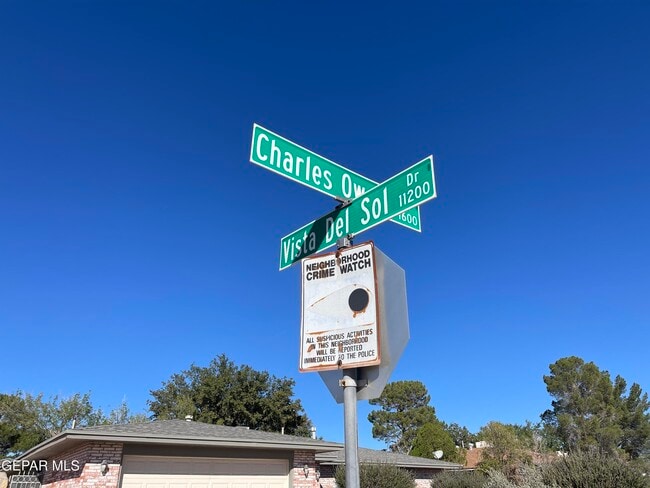 Photo - 1601 Charles Owens Dr