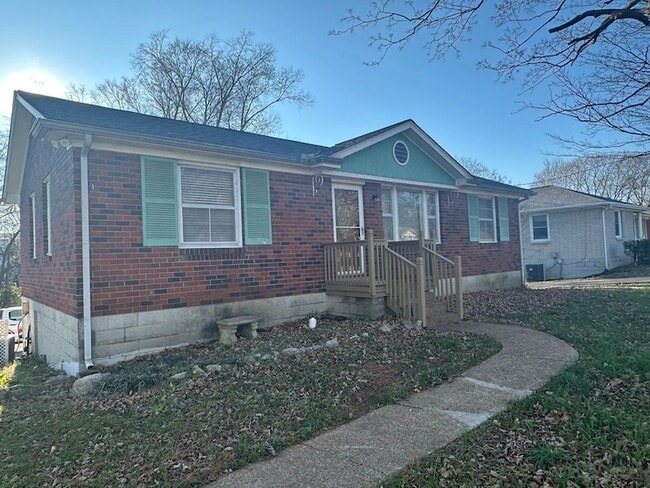 Photo - 328 Jacksonian Dr