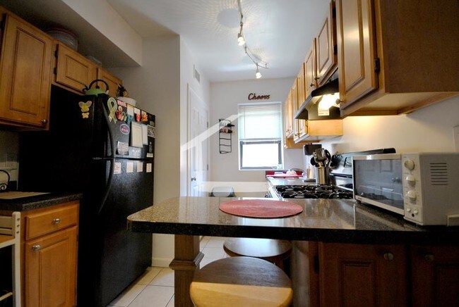 1932 Beacon St Unidad 6