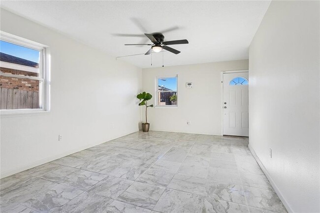 Photo - 4918 Wabash St Unit 4918