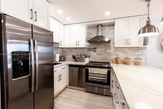 Photo - 300 Oregon St Unit 204