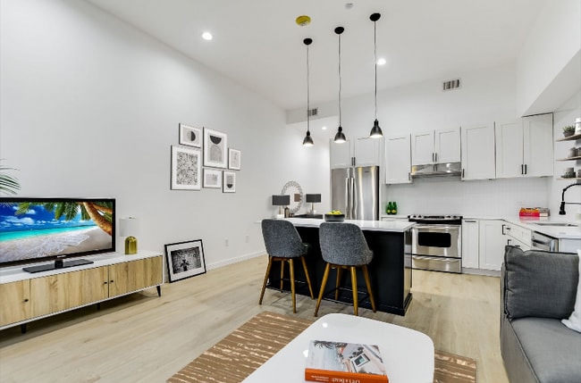 Photo - 507 Sabine St Unidad 303