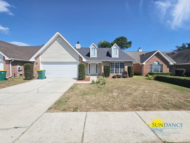 Building Photo - Charming 3-Bedroom Home in Beautiful Destin!