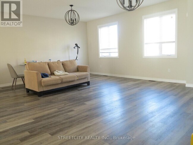 Photo - 435 Callaway Rd