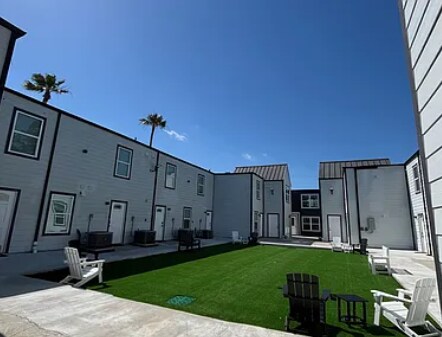 Photo - 355 N 18th St