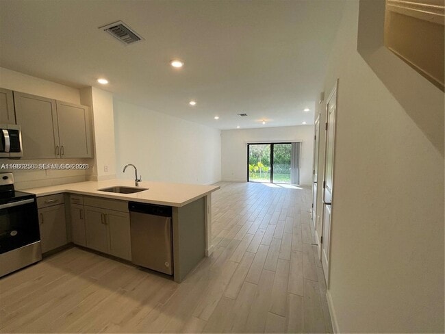 Photo - 188 SE 5th Ct