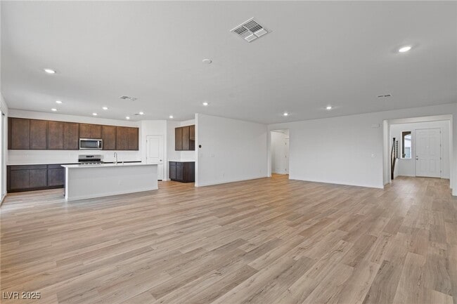 Building Photo - 3055 Magnolia Rnch Ave Rental