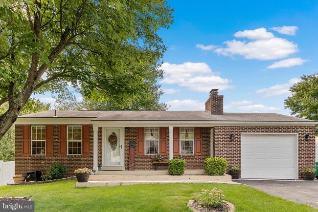 Photo - 8805 Rosanne Ct