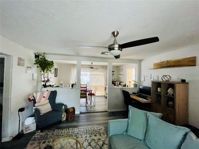 Photo - 2419 Wells Ave