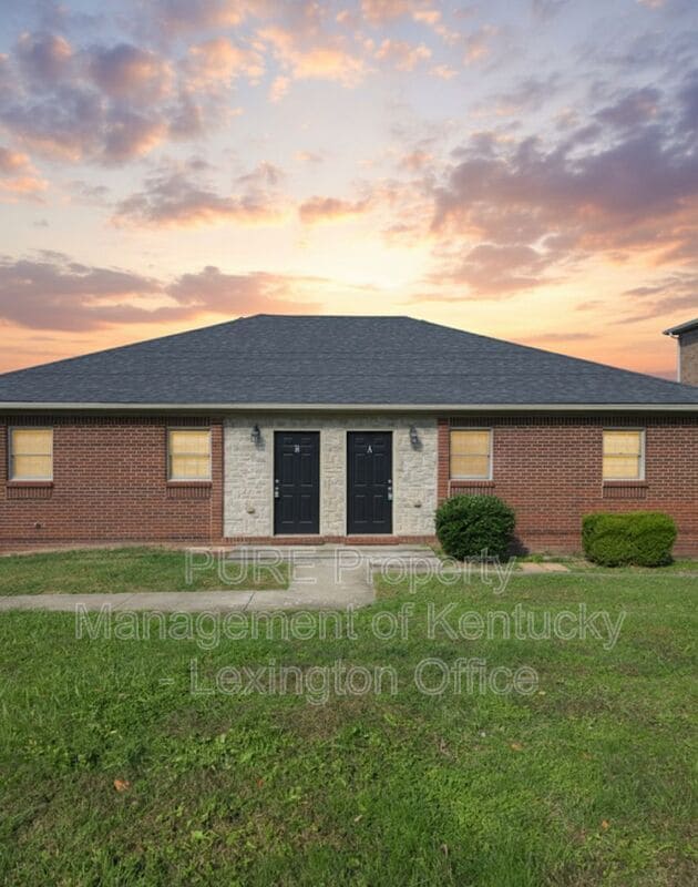 Photo - 1322 Lancaster Rd