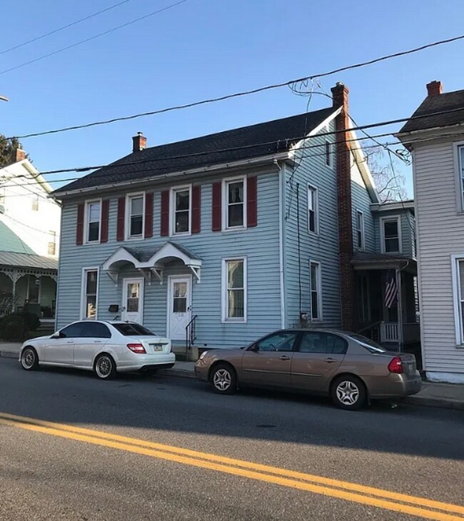 48 E HIGH STREET - 48 E HIGH STREET Unit 48 E HIGH ST- APT #1