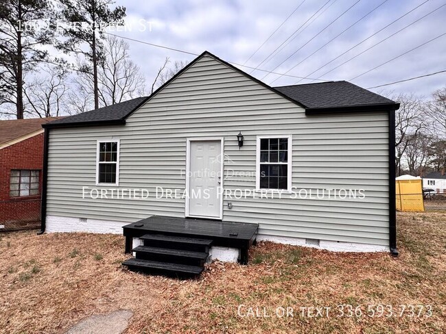 Photo - 1609 Evergreen St