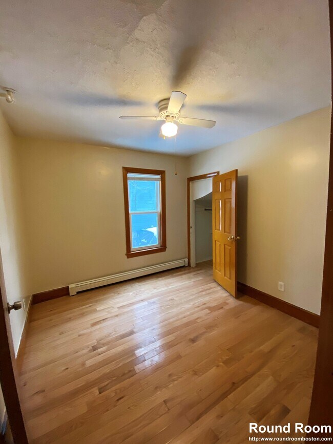 Photo - 51 Aldie St