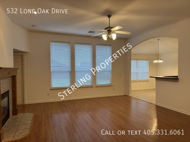 Photo - 532 Lone Oak Dr