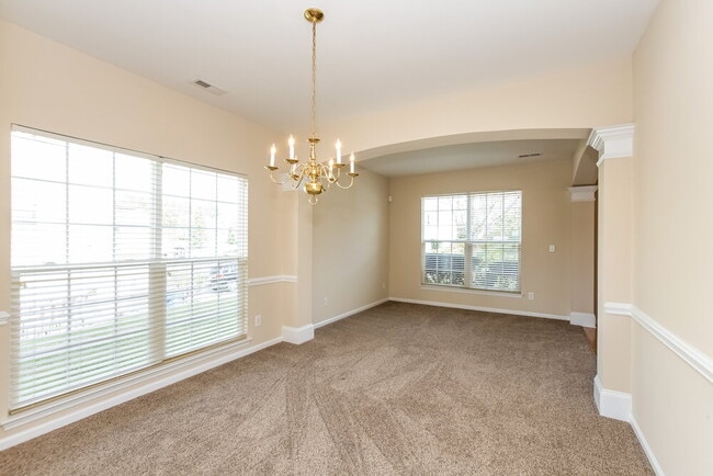 Photo - 1146 Danbrook Dr