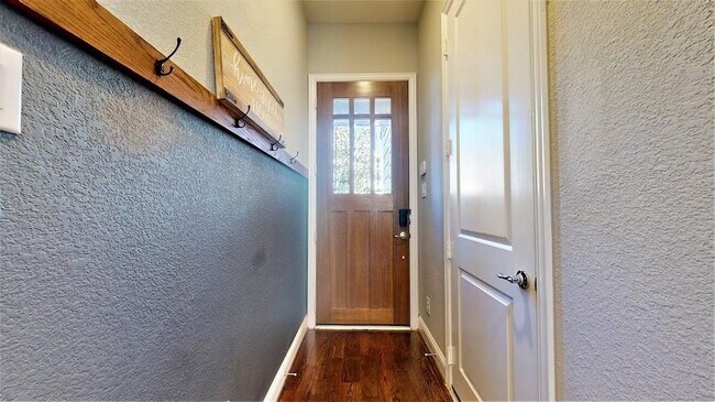 Photo - 5430 Camaguey St