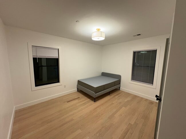 Photo - 52 Withington St Unit #6