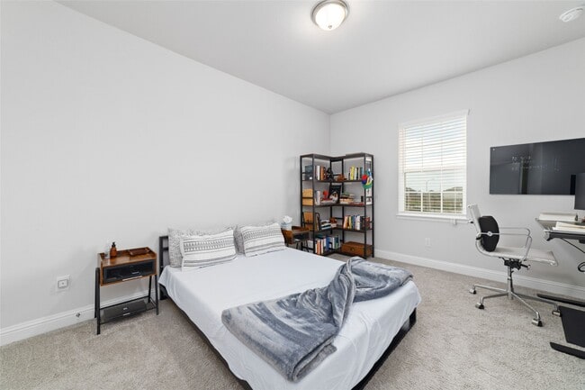 Building Photo - 728 Lake Lacosta Dr