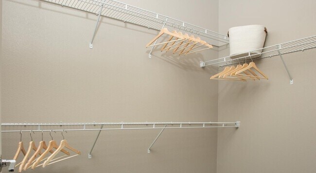 Building Photo - 19770 Clay Rd Unit 1414206