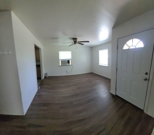 Photo - 1714 County Rd 244E