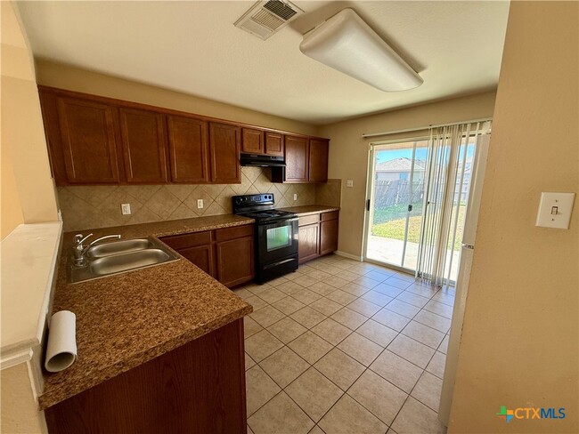 Photo - 5211 Capricorn Loop