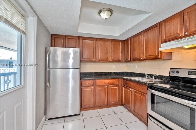 Photo - 626 SW 14th Ave Apartment Unit 211
