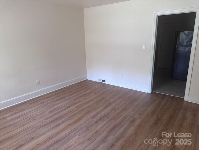 Photo - 3406 June Dr