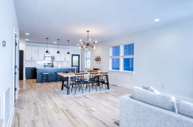 Photo - 96 Shields Ln