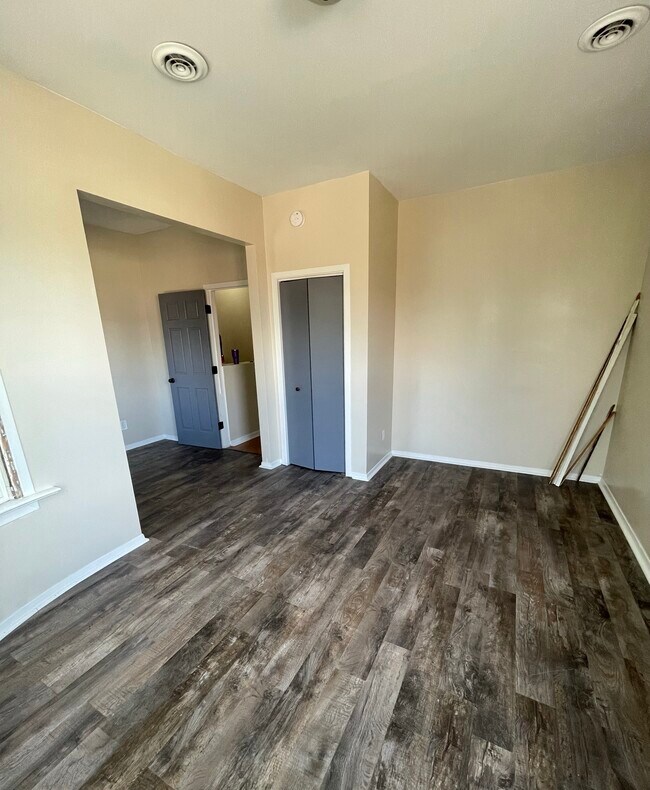 Photo - 437 Loras Blvd Unit 2