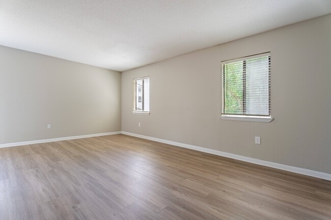 Photo - Rosen at North Hills