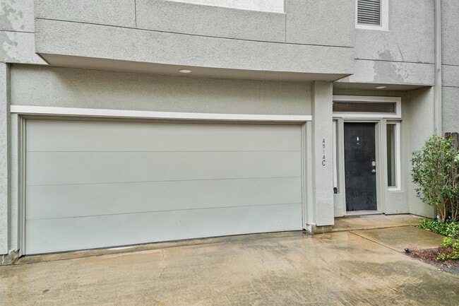 Photo - 4514 Center St Unit C