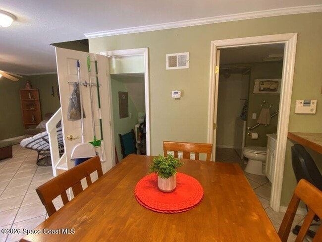 Photo - 8759 Live Oak Ct