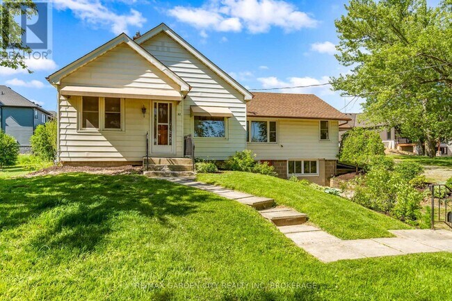 Photo - 1828 Decew Rd