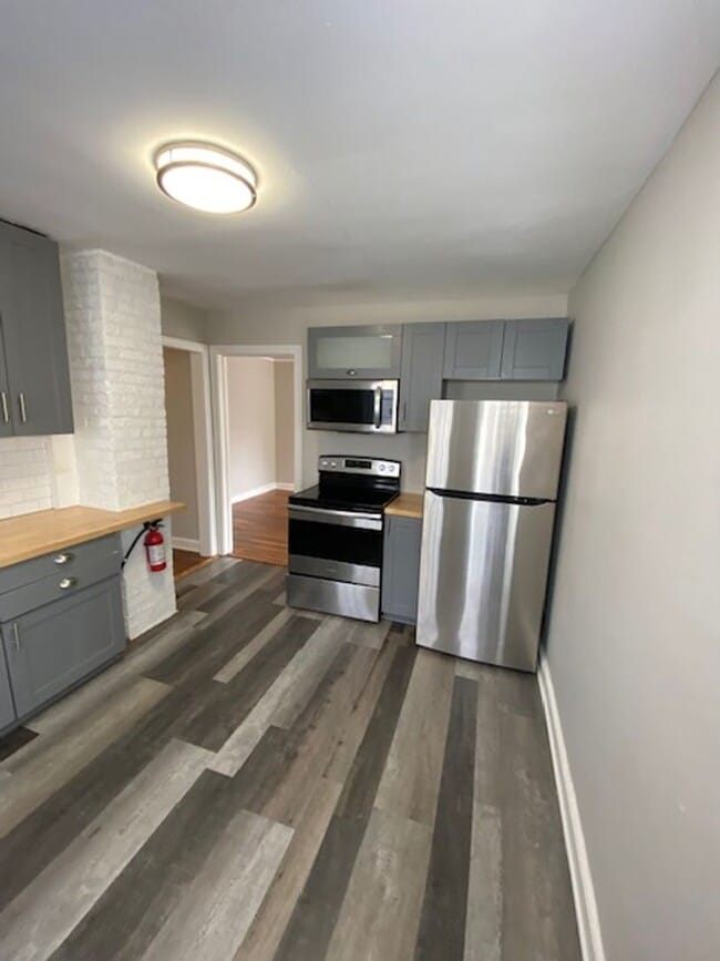 Photo - 108-110 Kilbourne Rd