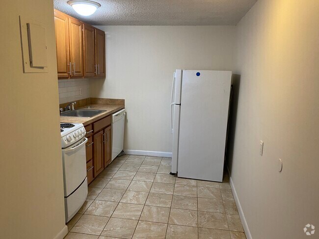 Building Photo - 82 Gardner St Unit 1B Rental