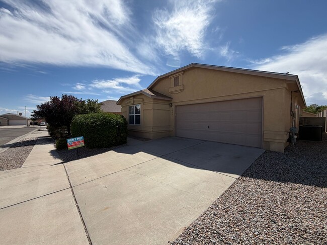 10601 Rio Del Sole Ct NW