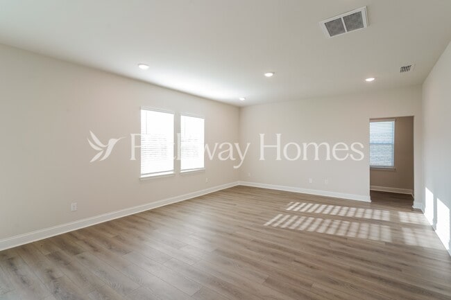 Photo - 212 Limestone Wy